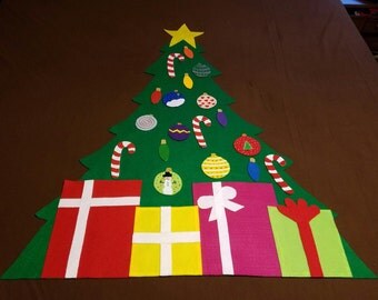 Toddlers felt Christmas tree
