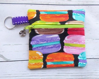 Macaron Ear Bud Case - Ear Bud Holder - Earphone Case - Macaron Coin Purse - Macaron Cookie Gift - Key Chain- Cookie Lover Gift - Baker Gift
