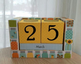 Perpetual Wooden Block Calendar, Desk Calendar, Cute Mason Jars, Sunflowers and Acorns, Gifts for Mom, Gifts for Her, Gifts Under 20
