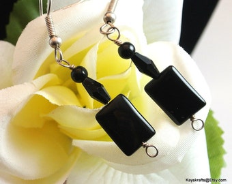 Black Lucite Dangle Earrings, Vintage Black Earrings, Black Dangle Earrings With French Hooks, 1970 Black Earrings