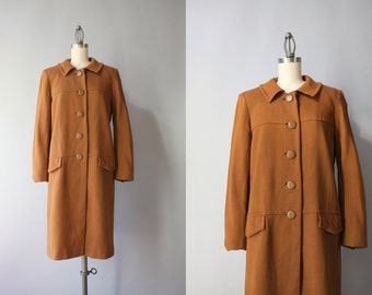 Vintage clothing for modern living. by HolliePoint on Etsy