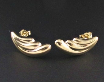 14k Gold Earrings, 14K Gold Scalloped Earrings, Lightweight Earrings, Real Gold Earrings