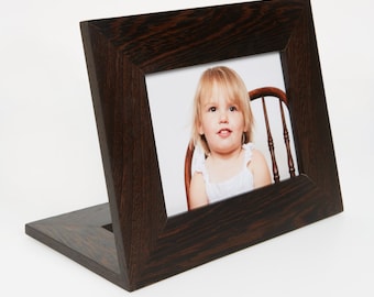 Wenge horizontal free standing 5" x 7" picture frame
