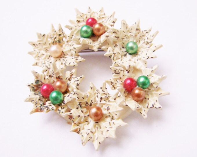 Wonderful Antique Carved Celluloid Lace Christmas Wreath Brooch Pin / Red Green / Floral Holiday Brooch / Vintage Jewelry / Jewellery