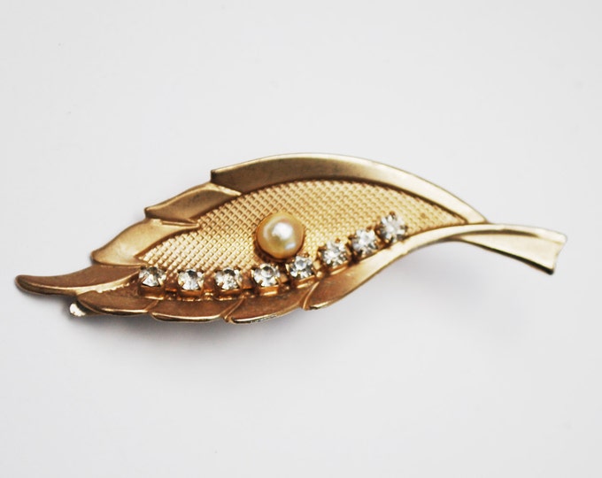 Gold Leaf Hair Clip - white Pearl - Clear Rhinestone - Barrette - Vintage Mid Century - hair pin