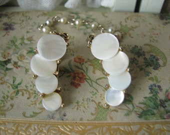 Vintage Gold Plated Mother of Pearl Glass Pearls Sweater Guard Sweater Clip Retro Jewelry Classic Vintage Jewelry