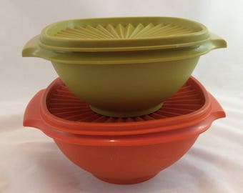 Vintage Tupperware Bowls and Lids x 2 / Tupperware Storage Harvest Tupperware