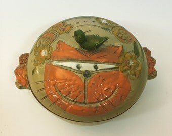 1970s Bennett Welsh Pacific Stoneware Cheshire Cat Casserole