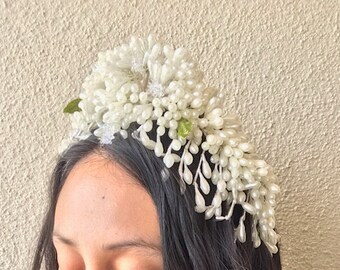Wedding Headband. Pearl headband. White Vintage Headband.