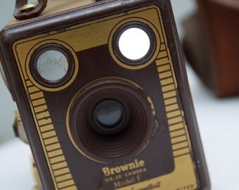 Kodak Brownie Flash IV 620 Film Camera