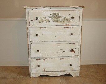 Vintage Shabby Chic 4-Drawer Chest of Drawers~Creamy Ivory Toned Paint Finish~French Country~Primitive Rustic-Local Pick-Up Only