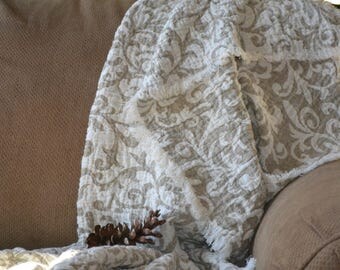 Soft Linen Blanket, 48" x 60" (122 cm x 152 cm), Cozy Blanket, Bed Scarf, Organic Flax, Double-woven Linen, Washable