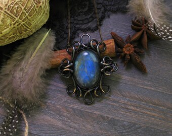Handmade jewelry Labradorite Wire jewelry Copper pendant Woman gift girlfriend Wire wrapped Natural stone Boho jewelry pendant Copper patina