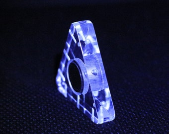 Triangle Spinning Fidget (Glows in Dark!)