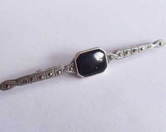 SALE Vintage Sterling Silver Marcasite and Black Onyx Nouveau Style Bar Pin