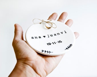 Custom ceramic jewelry ring dish for weddings, Custom engagement ring dish ,Personalized jewelry dish, Custom ring holder, Ring dish wedding