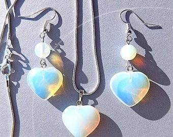 Moonstone necklace and earring set, Moonstones, hearts and rounds.