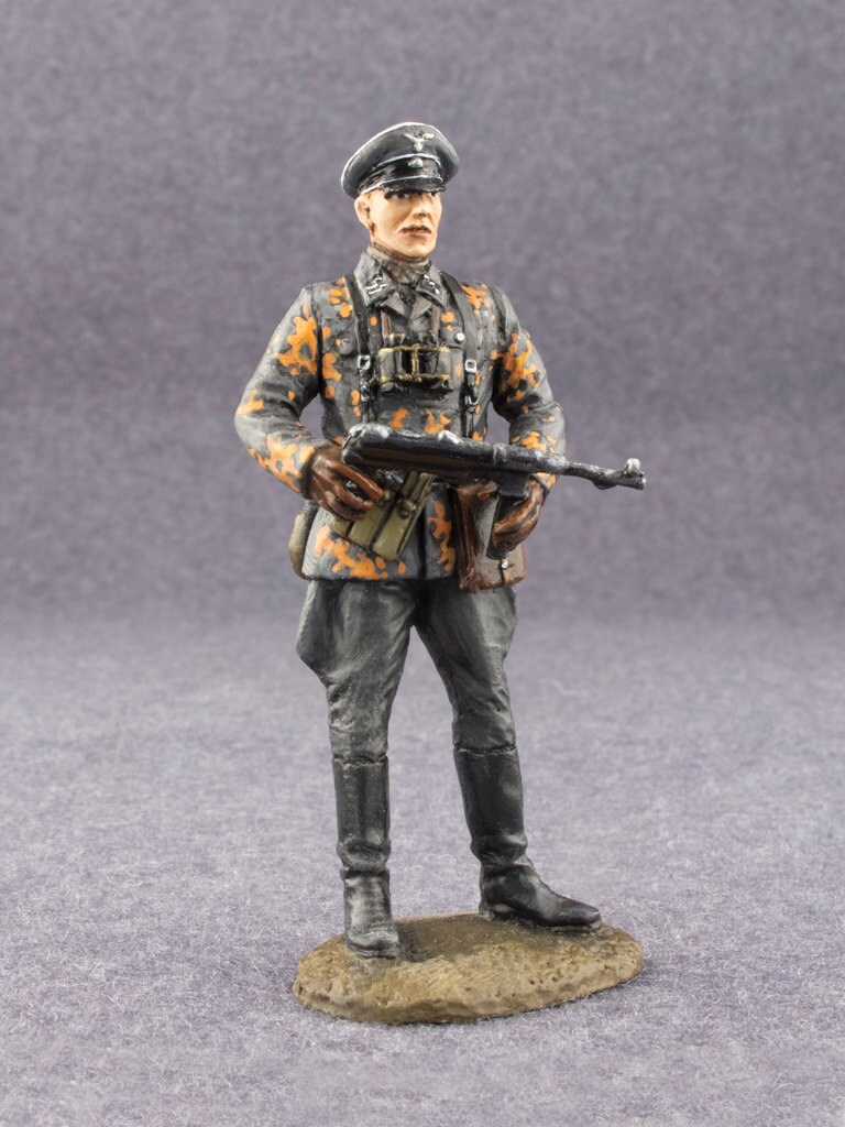 miniature historical figures