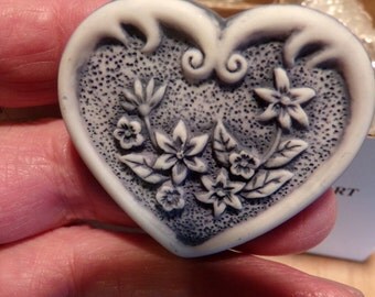Vintage Heart drawer pulls, Poly Drawer pulls, Blue heart drawer pulls, dresser pulls, New old stock drawer pulls