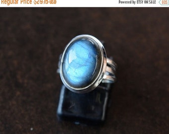 Genuine Labradorite Ring set in Antique Copper main image 1