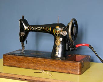 Vintage Singer Sewing Machine