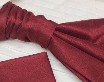 Mens Luxury Dupion Scrunchie Burgundy with matching Pocket Square Pre-Tied