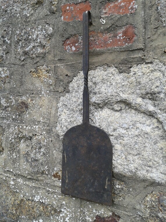 Large Pizza paddles pizza peel antique cookware bakeware