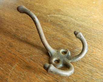 Acorn Hook, Three Prong Hook, Antique Cast Iron Hook, Vintage Coat Hook, Vintage Black Hook, Three Pronged, Vintage Metal Hook
