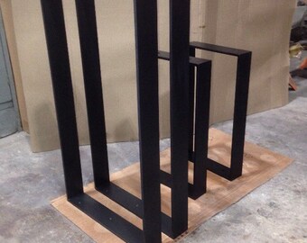 3/8" thick metal table legs (local pickup/No shipping)
