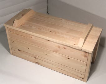 pine wooden toy box