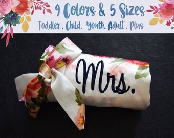 Bride robe, gift for bride, bridal gift, bridal robe, satin floral robe, just married gift, mrs robe, bride gift, wedding gift (R002)