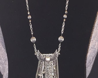 Chain Fringe (heart/wing) Necklace