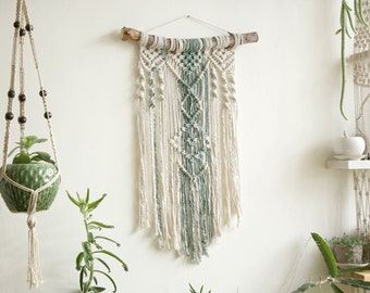 Wall tapestry, Macrame Tapestry, Macrame Wall Hanging, Modern Macrame, Dip Dye macrame, Wall Art, Boho Wall Hanging, boho art, green decor