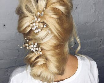 Bridal Hair Pins Powder Nude Hair Pin Wedding Hair Accessories Nude Hair Pins Ivory Crystal Hair Pins Petite Floral Pins Powder beige pin
