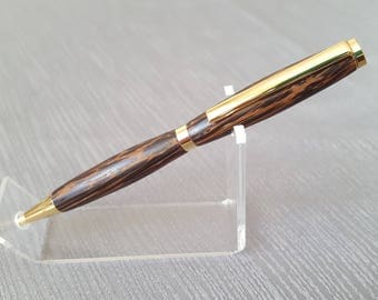 Turning pens made of Palm wood