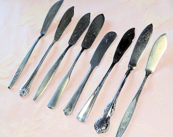 Stainless Mismatched Vintage Flatware 8 Butter Knives
