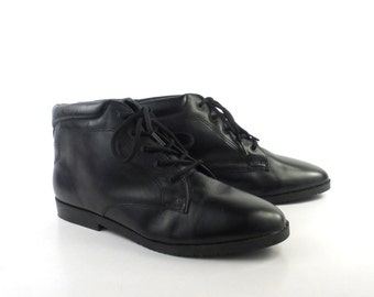 Granny Boots Vintage 1980s Black Danexx Leather Lace Up Women's size 8