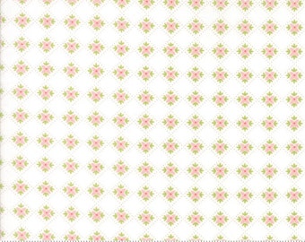 Olive's Flower Market - Flower Box in Cloud by Lella Boutique for Moda Fabrics