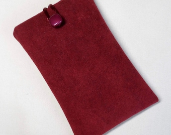 Handmade iPod nano 7th and 8th generation pouch. Burgundy faux suede.