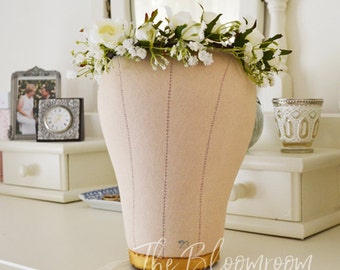 Pretty flower crown / Cream flower crown / Rose flower crown / Baby's breath / Woodland wedding / Wedding crown / Maternity crown / Party