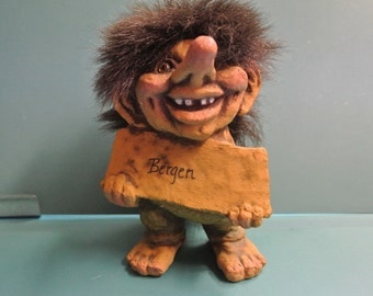 Vintage rare collectible NY FORM Norway handmade Bergen souvenir Troll Gnomh doll with brown hair and foot label in exellent condition