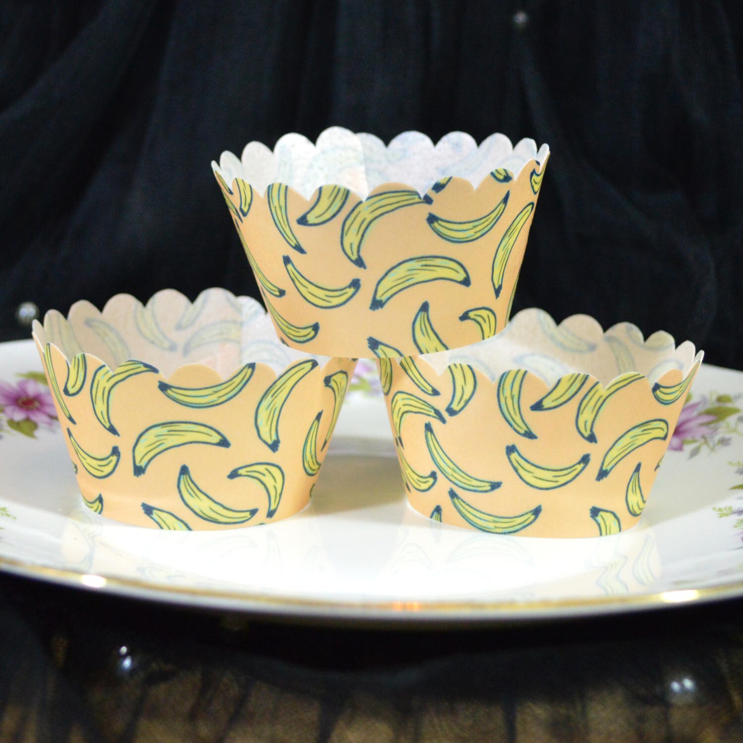 Edible Cupcake Wrappers Banana Tropical Chintz x 12 Wafer