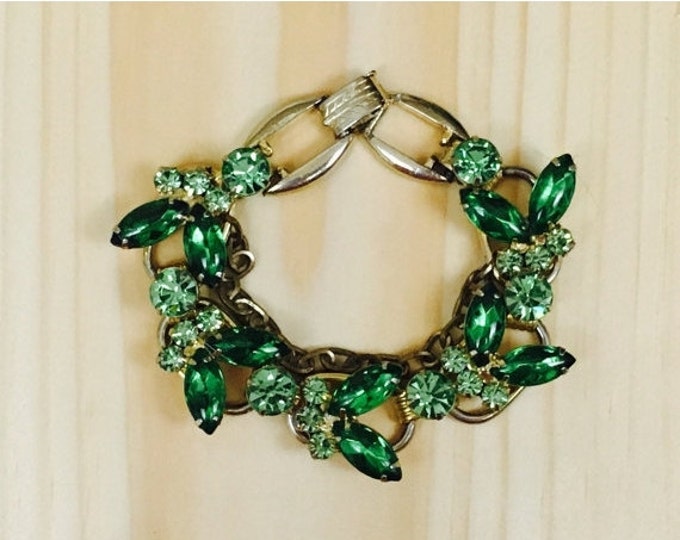 Storewide 25% Off SALE Vintage Juliana DeLizza & Elster Emerald Green Rhinestone Designer Link Bracelet Featuring Faceted Cabochon Leaf Desi