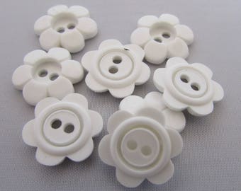 11mm White Daisy Flower Buttons