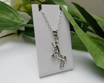 Unicorn Necklace, Childs necklace, kids necklace, Girls necklace, Unicorn Party Favors, Unicorn pendants, necklace party favors