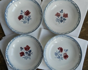 Digoin-Sarreguemines modèle Marinette et Juliette Ensemble de quatre assiettes à soupe