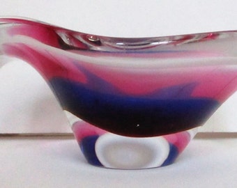 1962 Flygsfors Coquille Kedelv Art Glass Bowl Mid-Century Modern Signed Modernist Dish