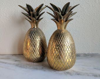 Vintage Brass Pineapple Container, Pineapple Candle Holder, Lidded Pineapple Trinket Box Ice Bucket, Gold Pineapple Decor, Hollywood Regency