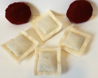 Ravioli and Meatballs Cat Toy
