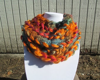 Hairpin lace infinity scarf